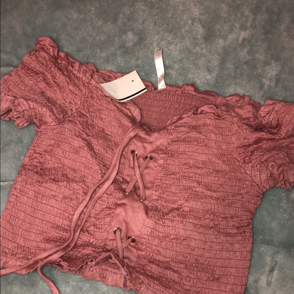 women's off shoulder crop top